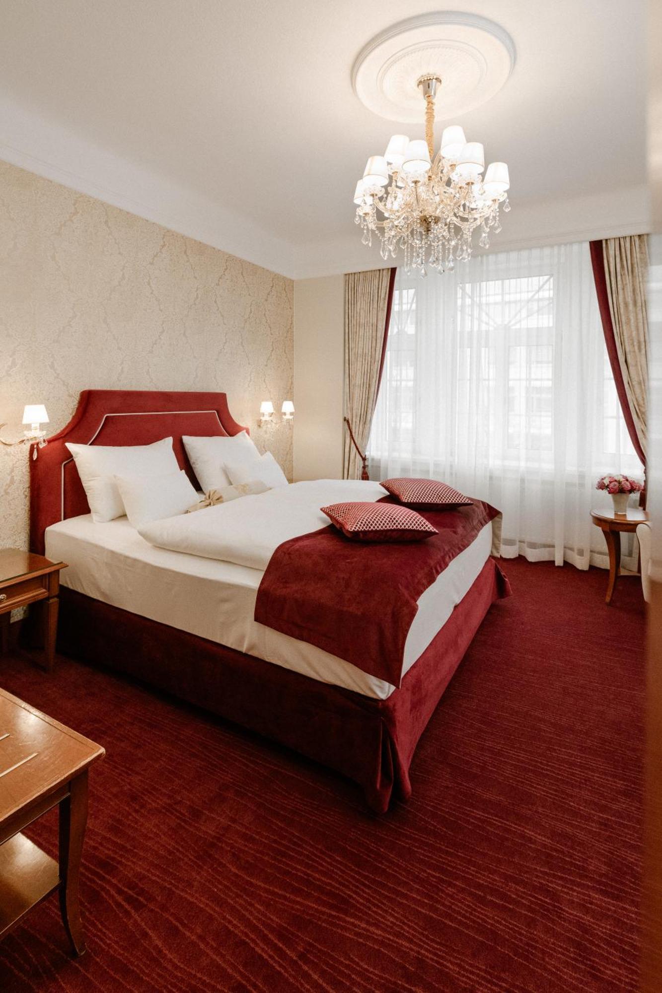 Double Room,1651726399:JPEG